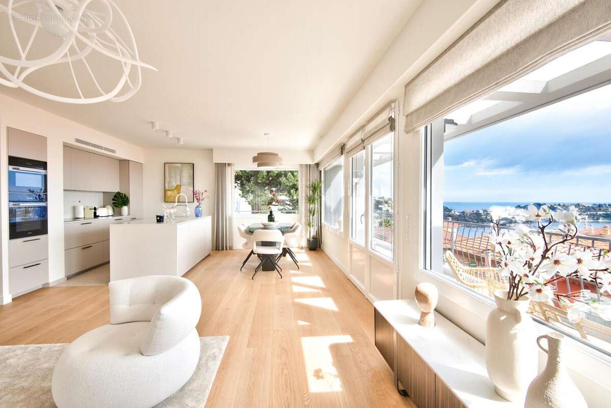 Appartement à VILLEFRANCHE-SUR-MER