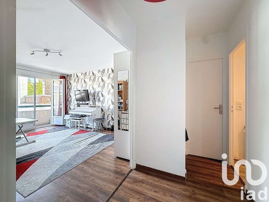 Photo 2 - Appartement à POISSY