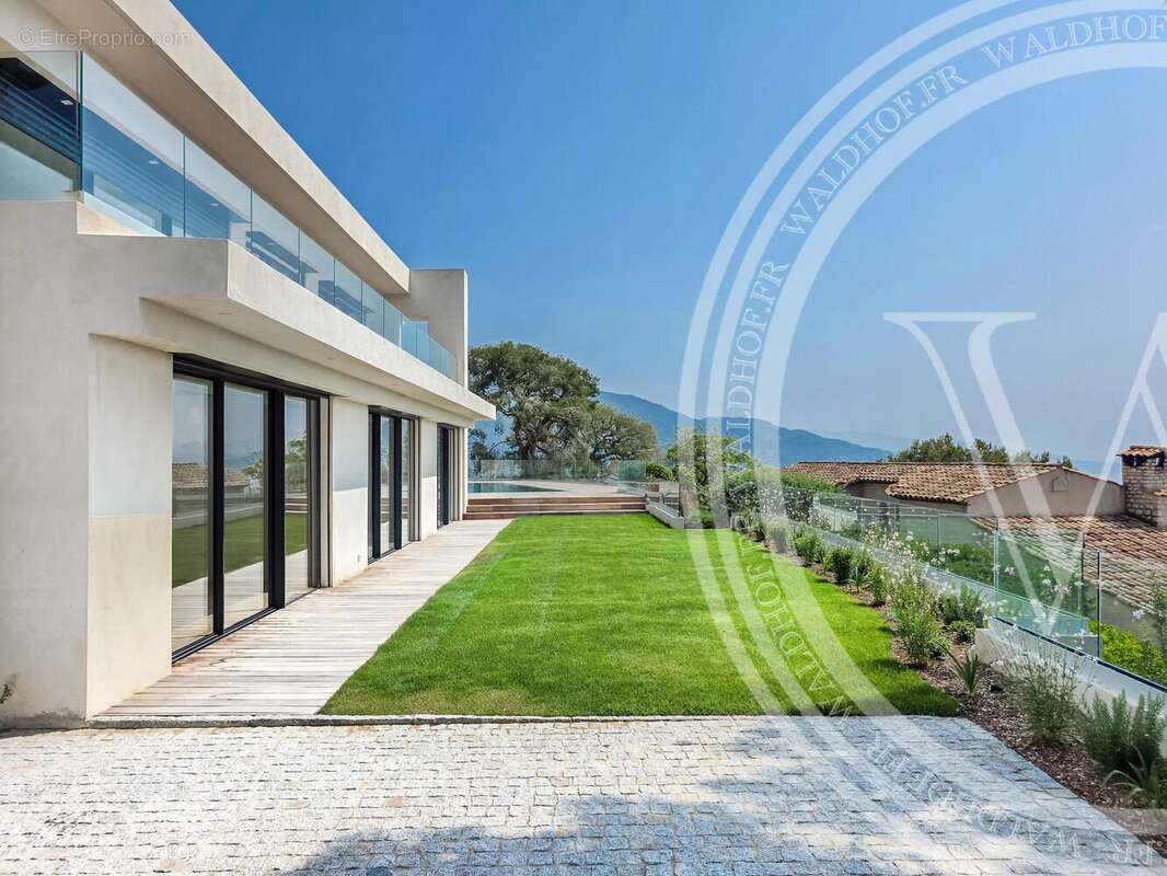 Maison à ROQUEBRUNE-CAP-MARTIN