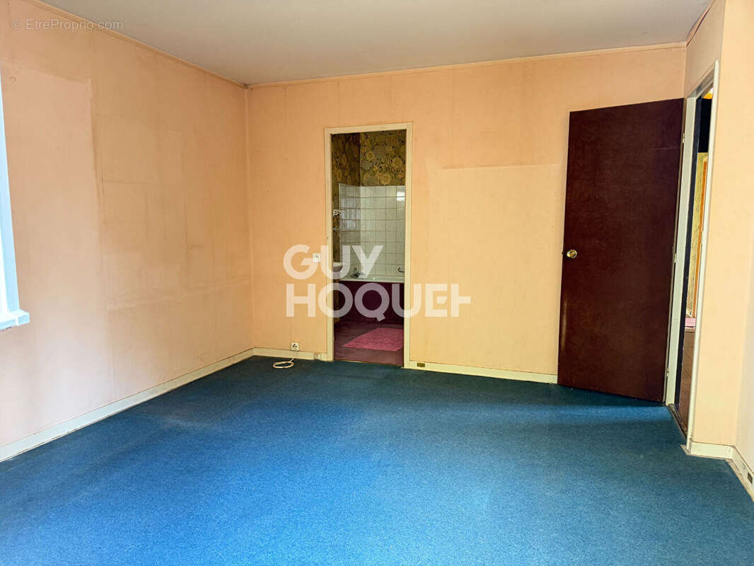 Maison à MENNECY