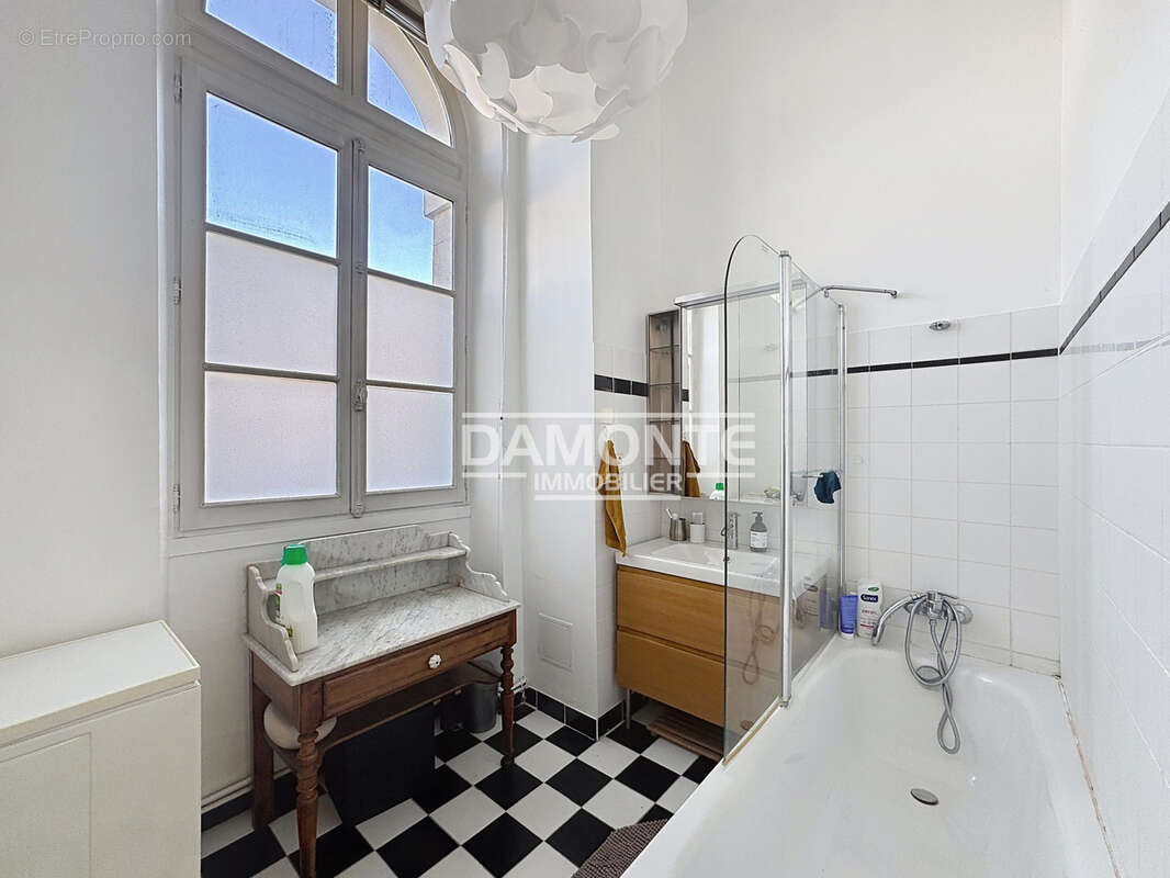 Appartement T3 - Bouchon de champagne - Cathédrale - photo 9