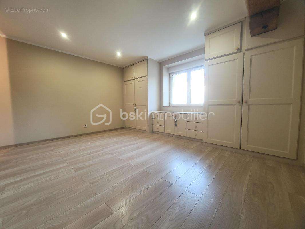 Appartement à BOISSY-SOUS-SAINT-YON