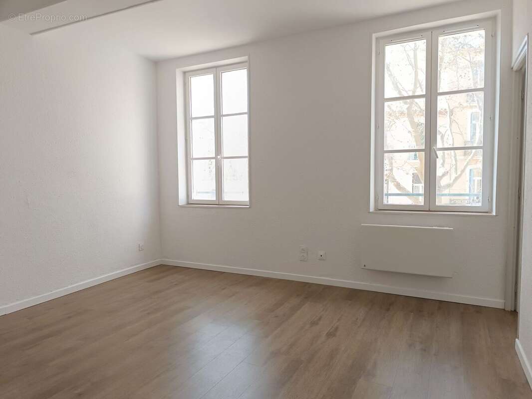 T2 - 2ème étage - Appartement à NARBONNE
