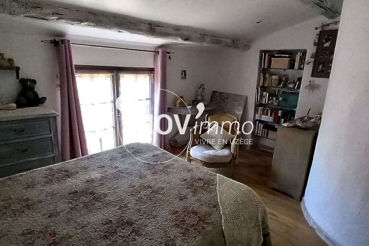 Maison à SAINT-QUENTIN-LA-POTERIE