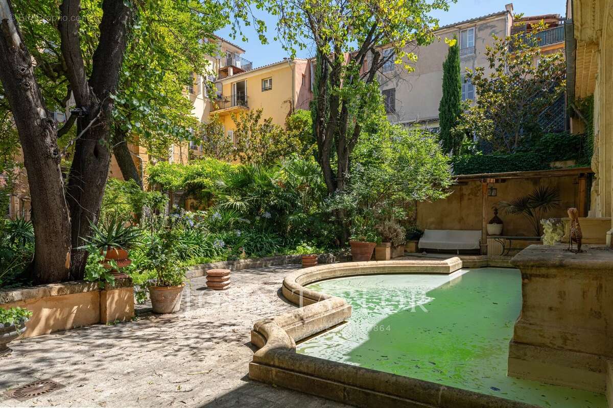 Appartement d'exception avec jardin et piscine au cœur du quartier Mazarin - photo 45