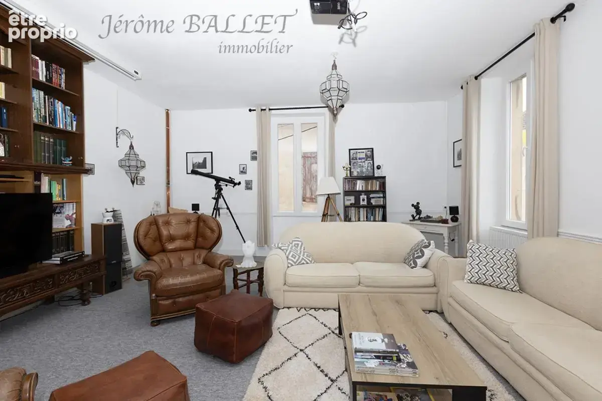 Maison 10 pièces 241 m² à vendre à Carmaux (81400) - photo 16
