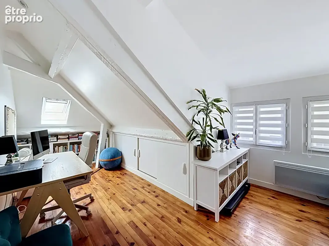 FONTAINEBLEAU - Maison de ville de 107 m² entièrement rénovée - photo 12