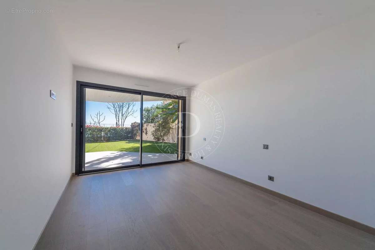 Appartement à ROQUEBRUNE-CAP-MARTIN