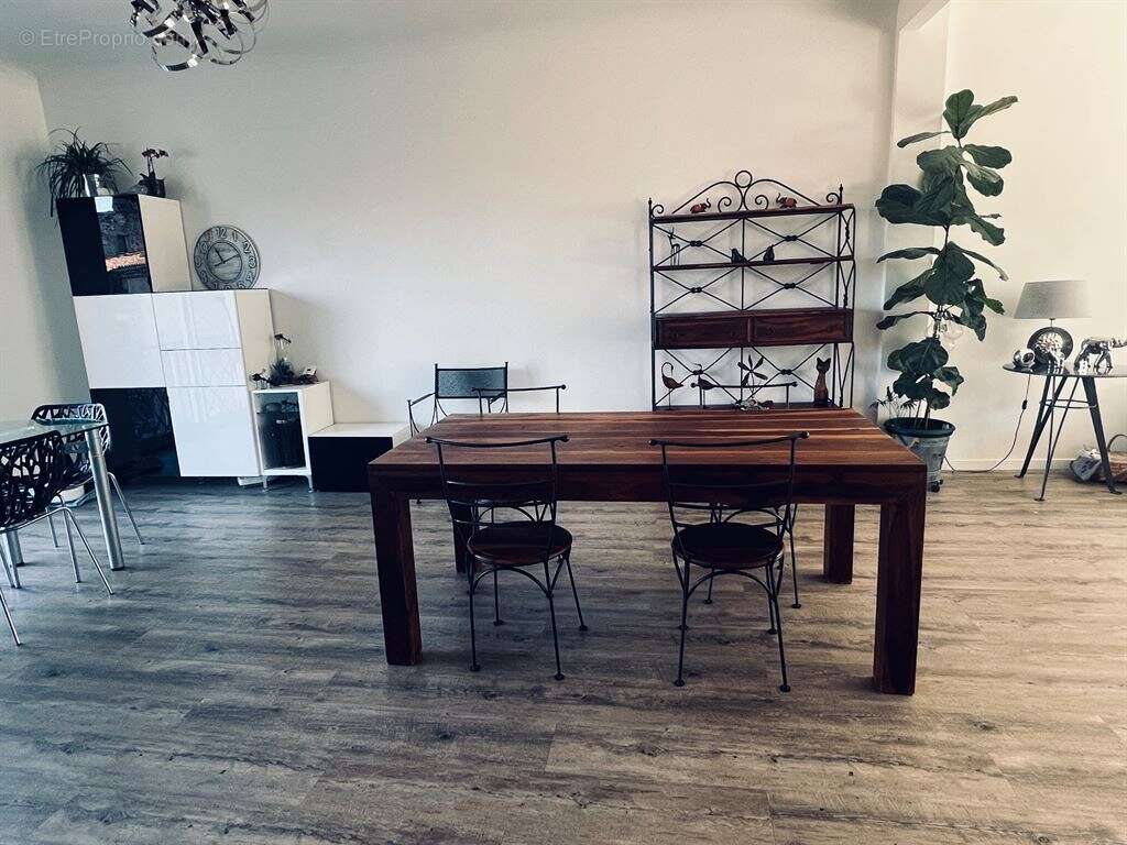 Maison à VEYRE-MONTON