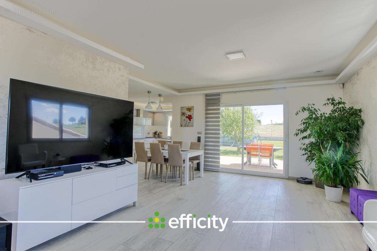 Maison à CHASSE-SUR-RHONE