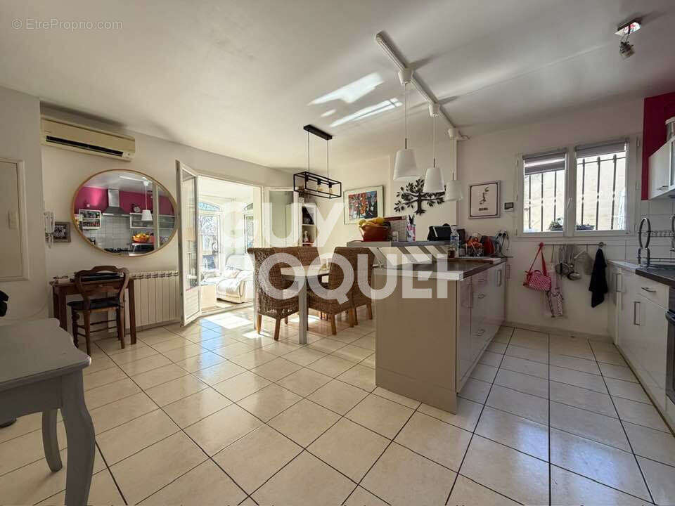 Appartement à L'ISLE-SUR-LA-SORGUE