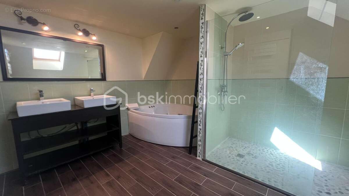 2 hectares + maison rénovée 102m² + dépendances  - indre 36 - photo 19
