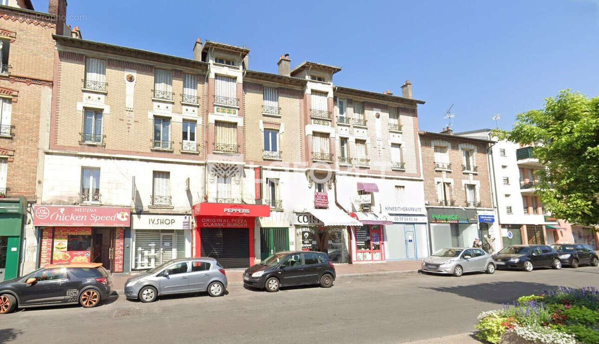 Appartement à LES PAVILLONS-SOUS-BOIS