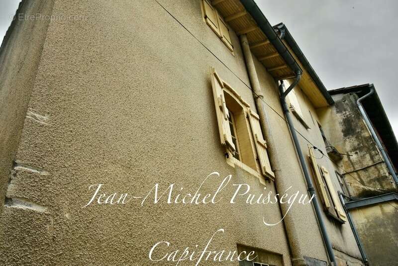 Immeuble 5 Appartements et Commerce à Vendre SAINT GAUDENS (31) - photo 7