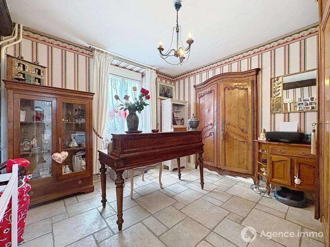 Maison à CHECY