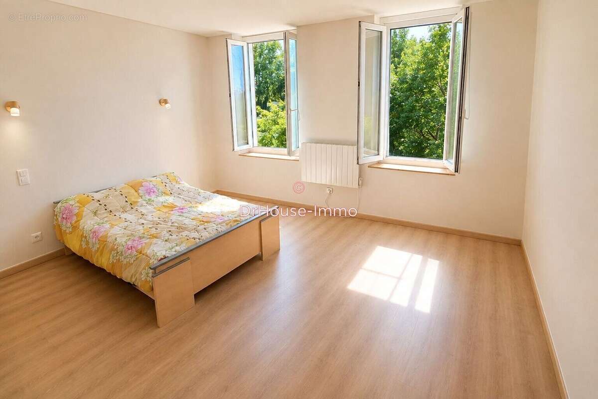 Maison 190 m² à Moissac  - photo 9