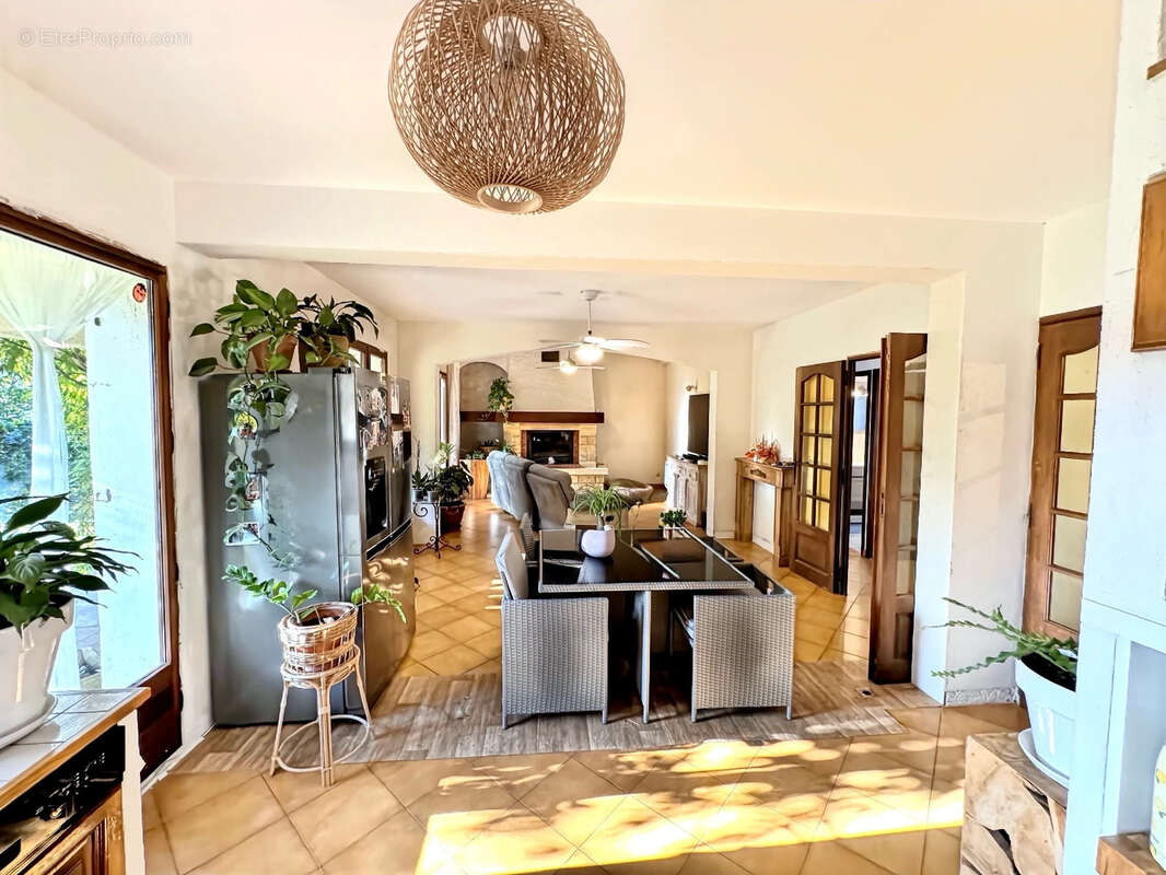 Maison à LA LONDE-LES-MAURES