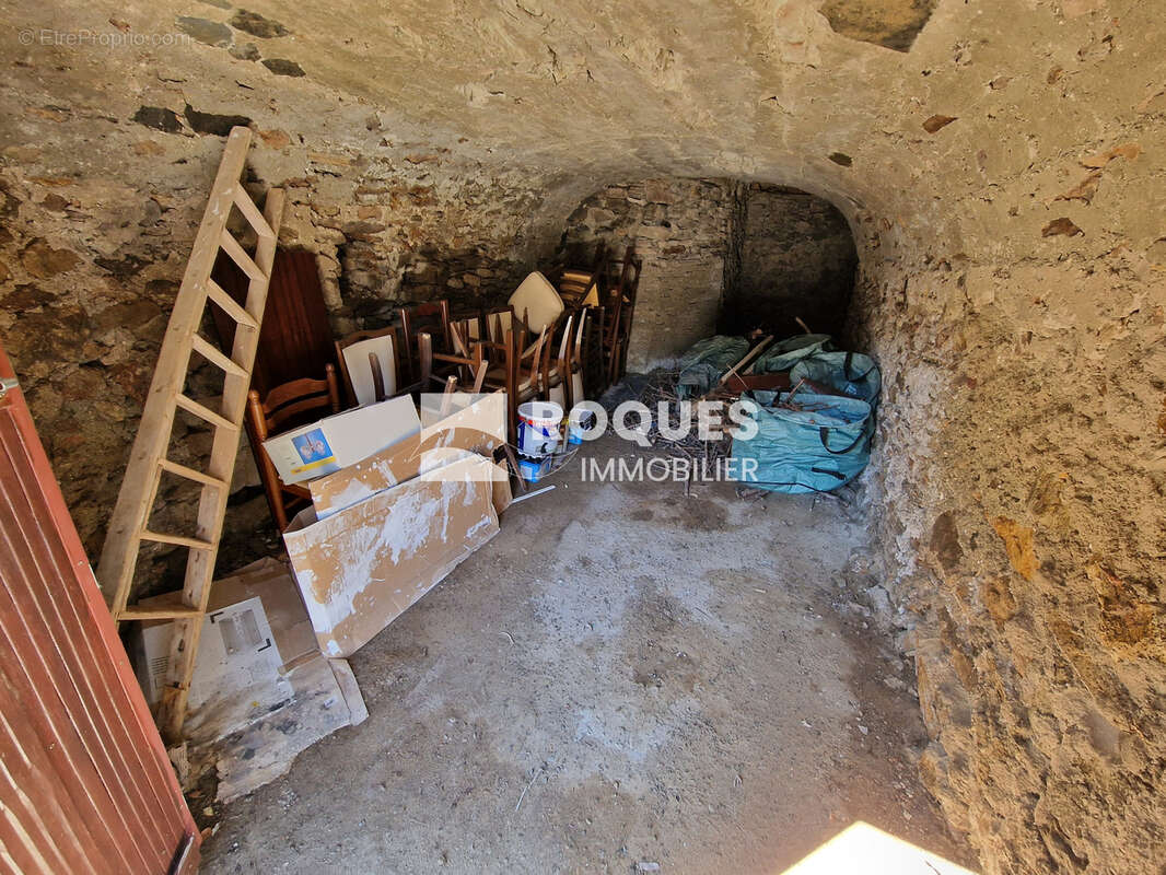 Sur la commune de Castanet-le-Haut, à vendre charmante maison de village 4 pièces d'environ 75 m2 avec garage - photo 22
