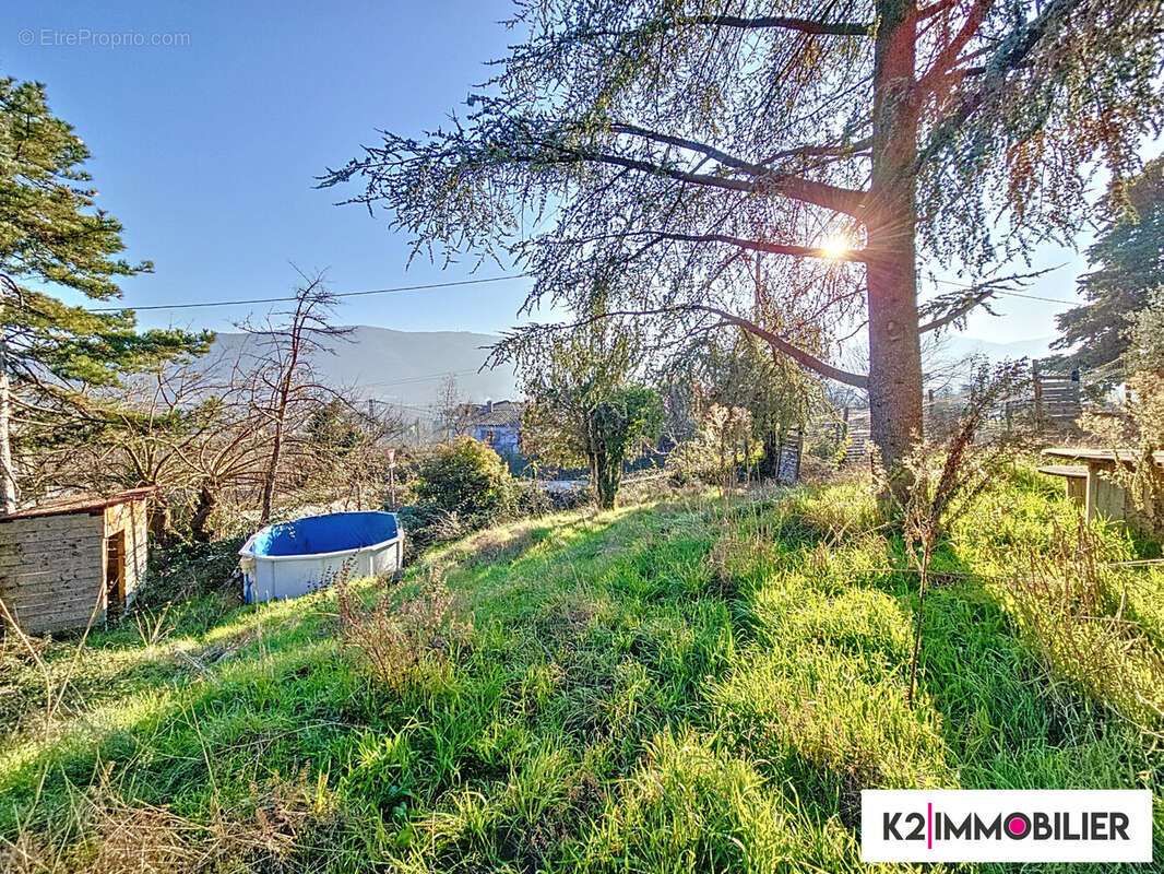 Appartement à PRIVAS