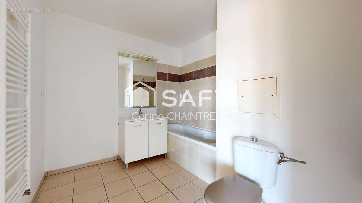 Photo 6 - Appartement à DECINES-CHARPIEU