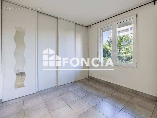 Appartement à MONTROUGE