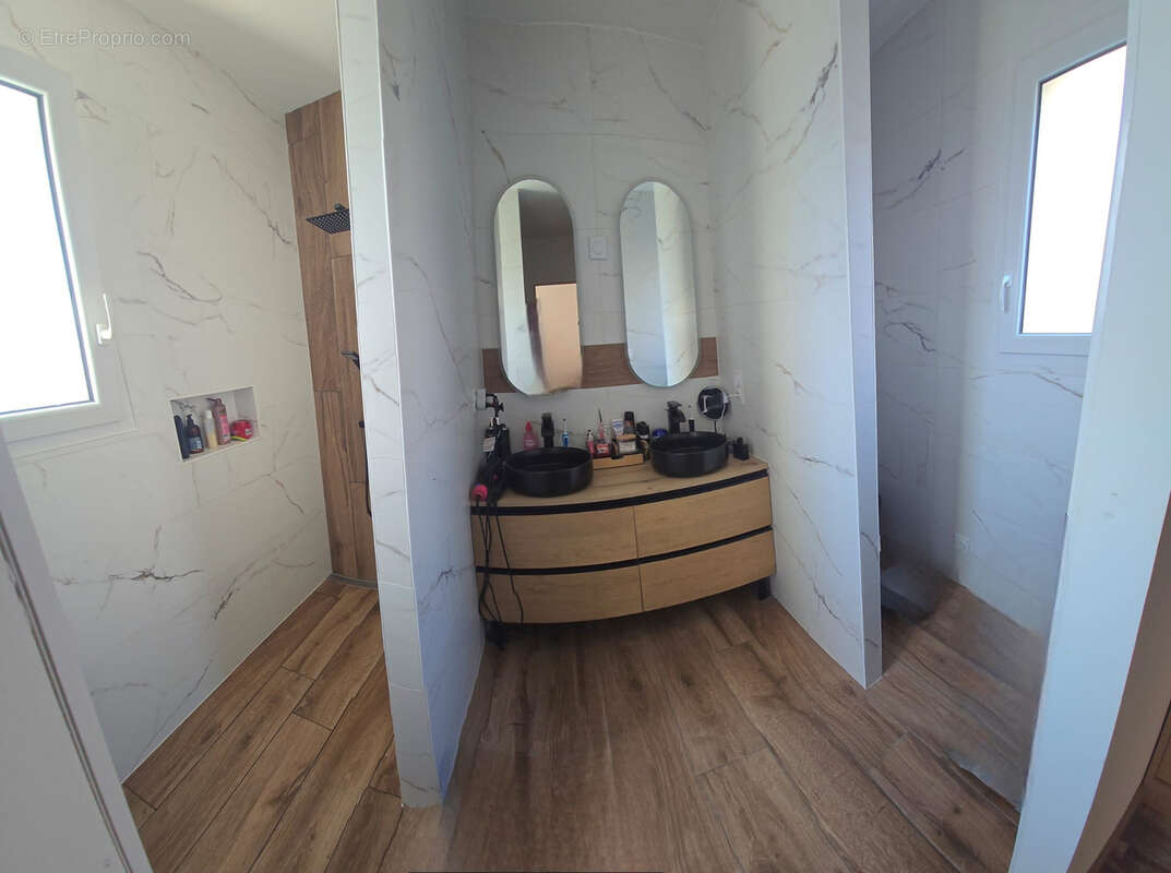 Maison à SAINT-AVAUGOURD-DES-LANDES