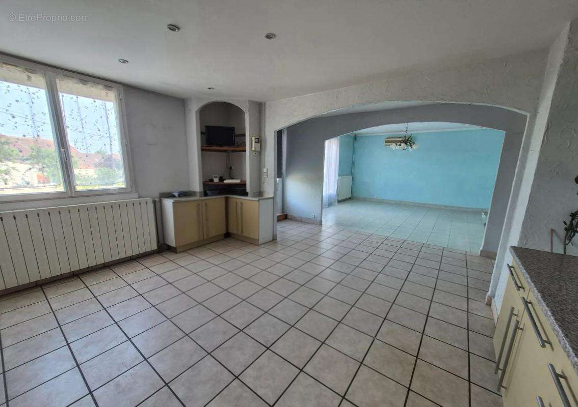 Maison à CHAUSSIN