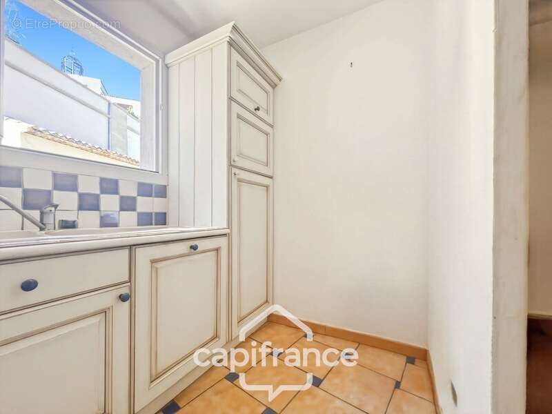 Appartement à MALLEMORT