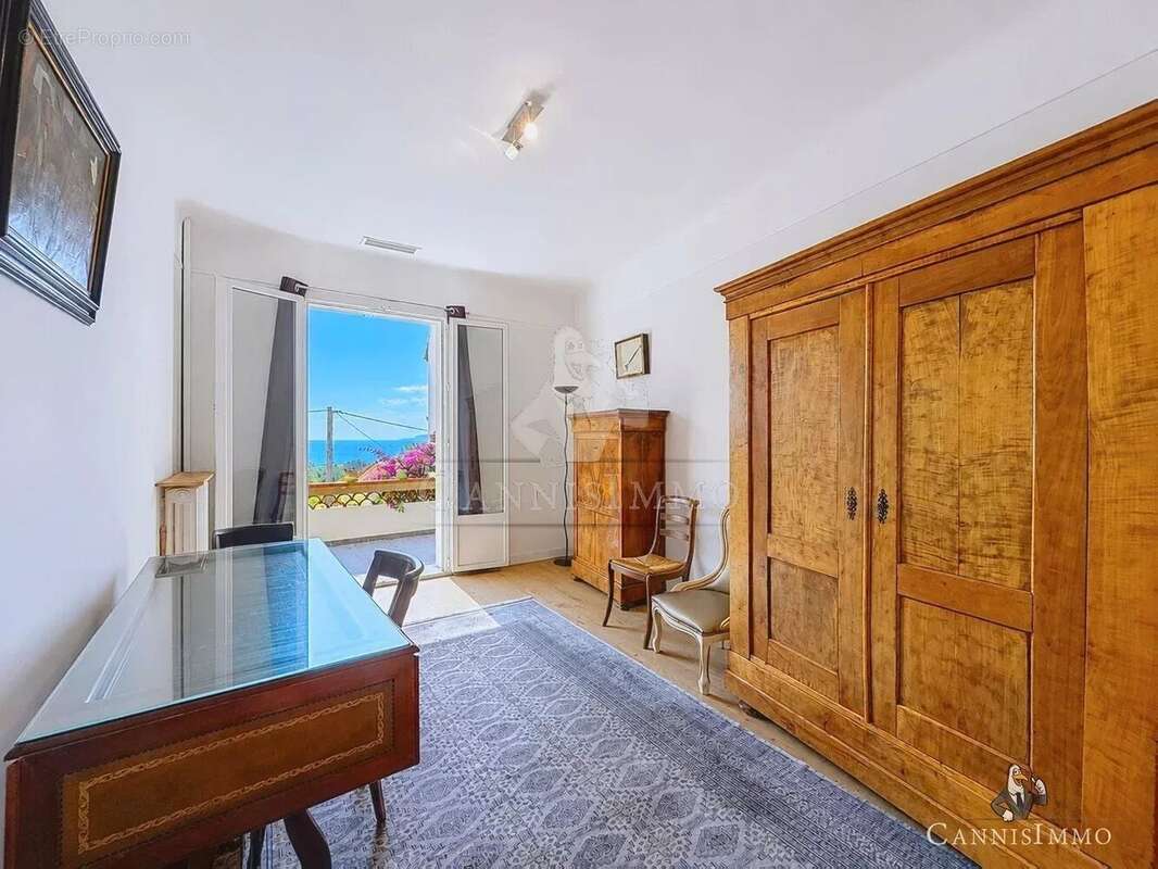 Cannes stanislas maison 6 pieces jardin vue mer - photo 13