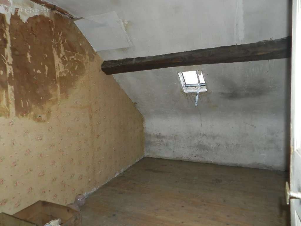 Maison à SAINT-PIERRE-SUR-DIVES