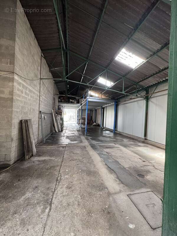 Commerce à COLOMBES