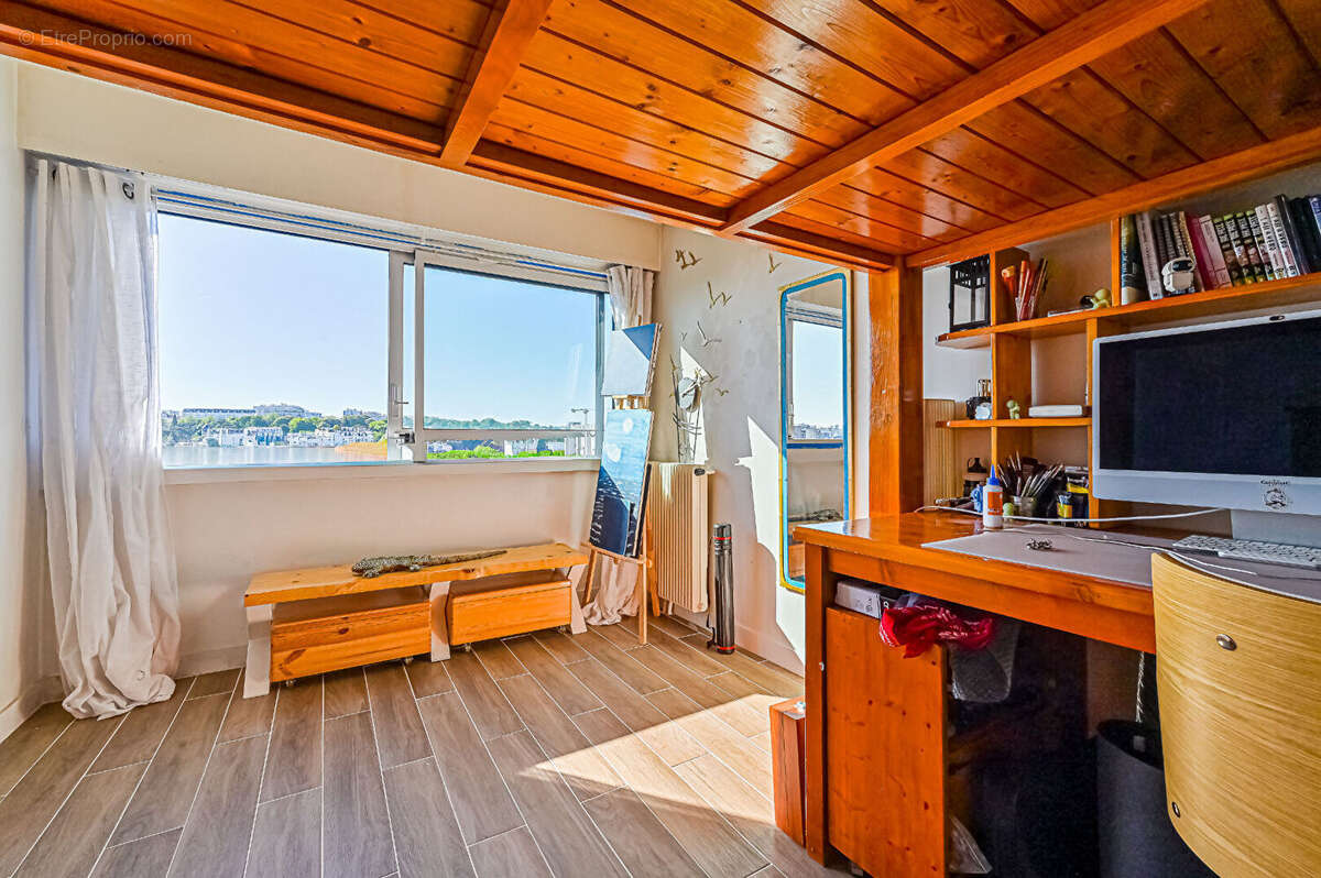 Appartement à PARIS-19E