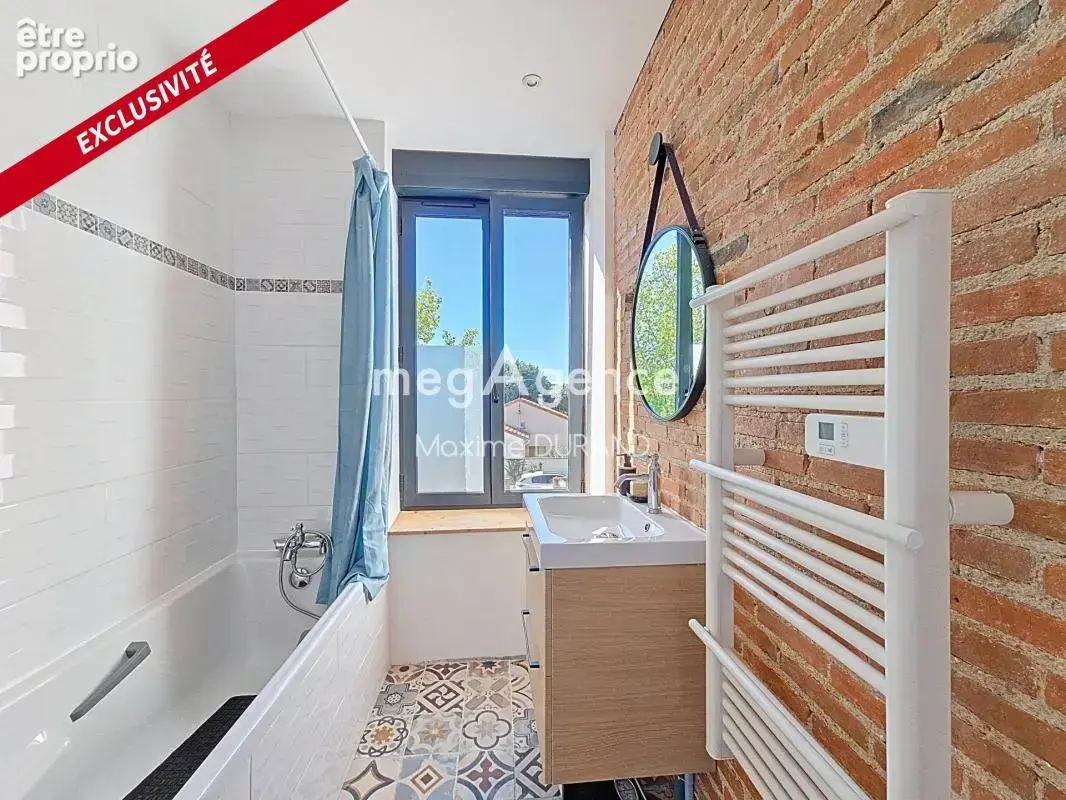 Maison de caractère avec grand terrain et studio avec revenu locatif - photo 10