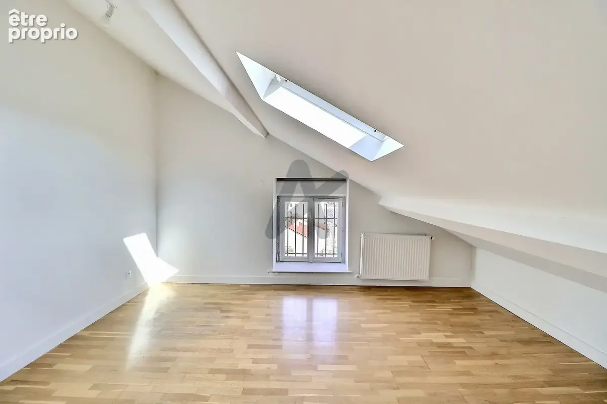 Tassin-la-demi-lune   duplex 107 m2   dernier étage - photo 4