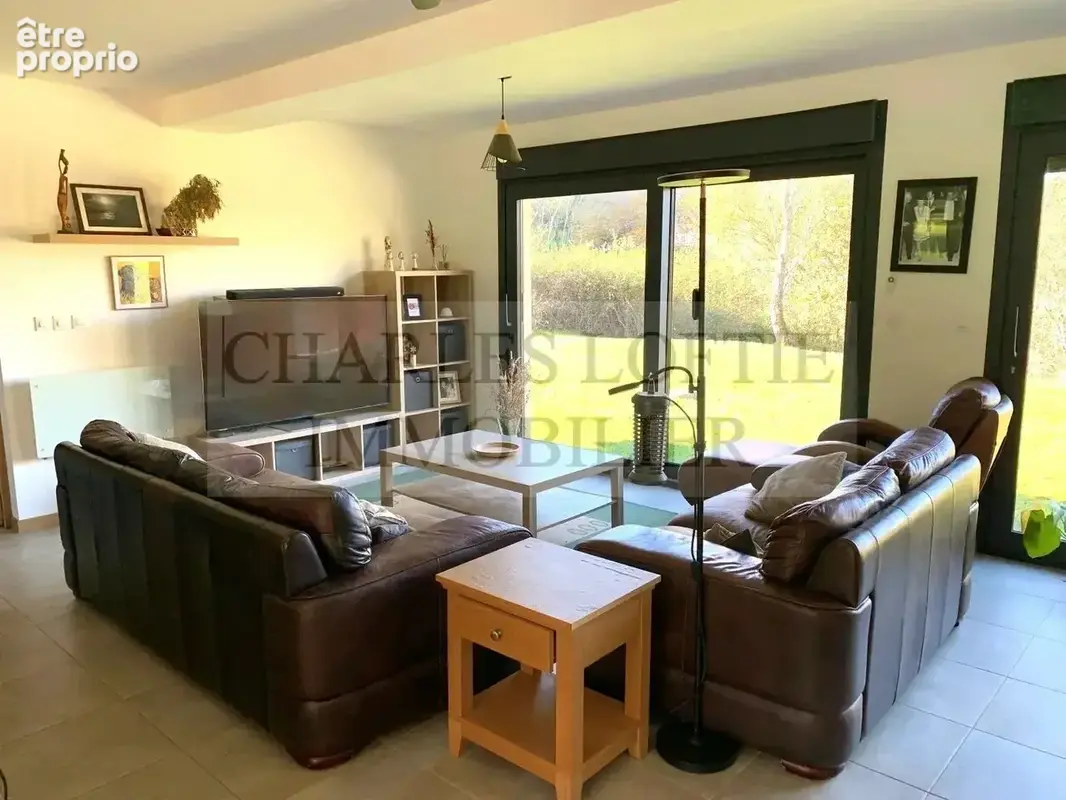 Superbe maison contemporaine de 155 m² sur un terrain de 6700 m² - photo 5