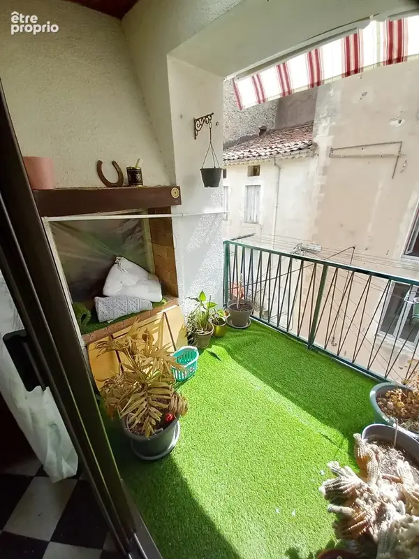 Bel Immeuble 2 Appartements et grand Garage. - photo 9