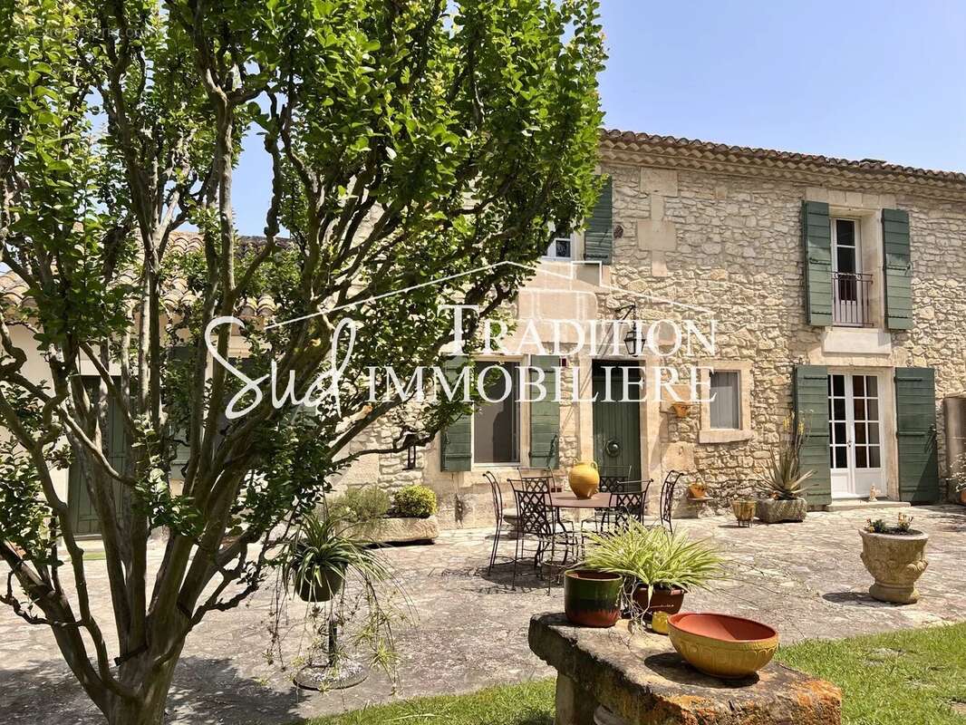 Maison à SAINT-ETIENNE-DU-GRES