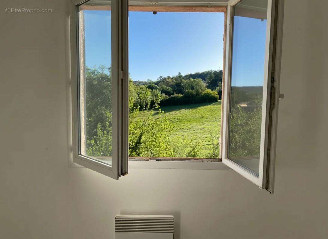 Maison lumineuse avec jardin à Saint-Julien-les-Rosiers - photo 12