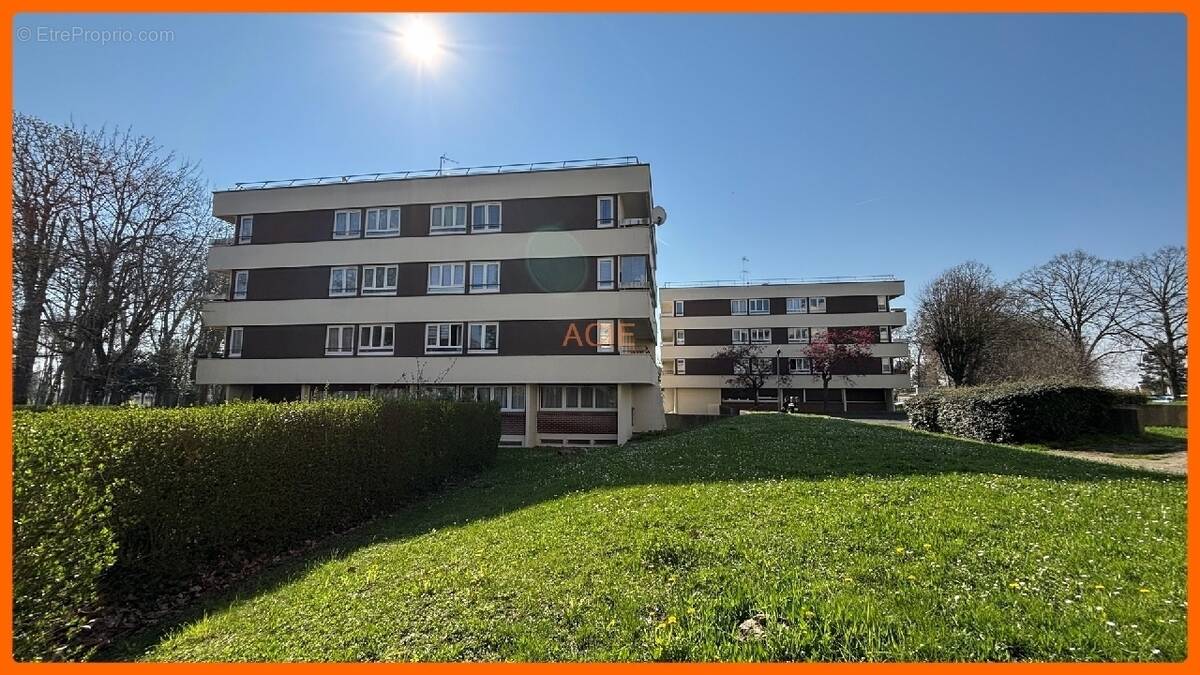 Appartement à LOUVRES