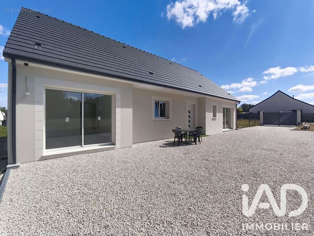 Maison 127 m² à Villefranche-Sur-Cher  - photo 2