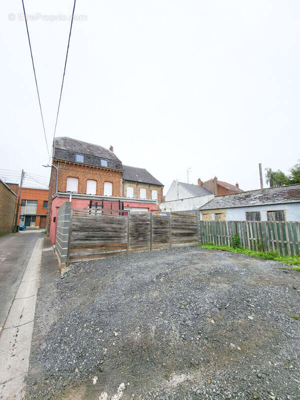 CAUDRY Immeuble de rapport - photo 2