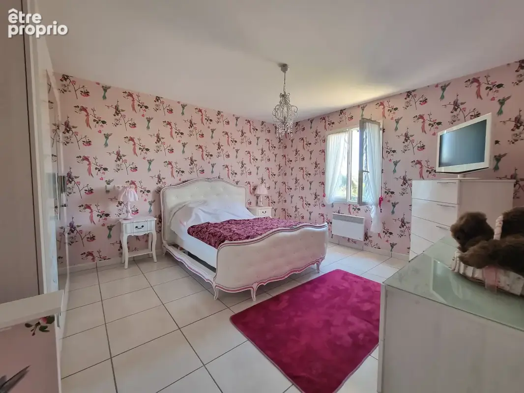 A Régusse, Villa de 2011de plain-pied sur 790m2 de terrain. - photo 8