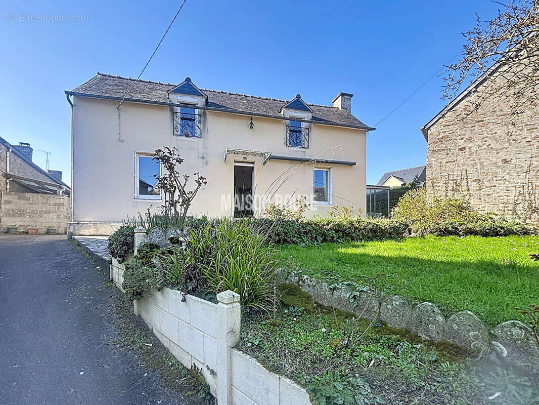 Maison à PLOUER-SUR-RANCE