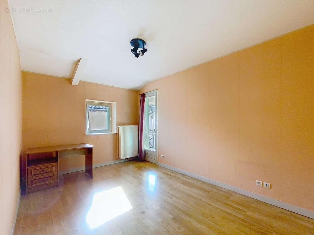 Appartement à LA FOUILLOUSE