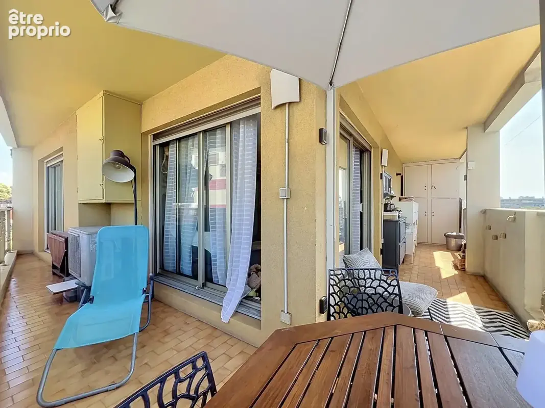 Cœur de ville – Lumineux 2 pièces avec terrasse d'angle de 20 m², à 7 min à pied des plages - photo 7