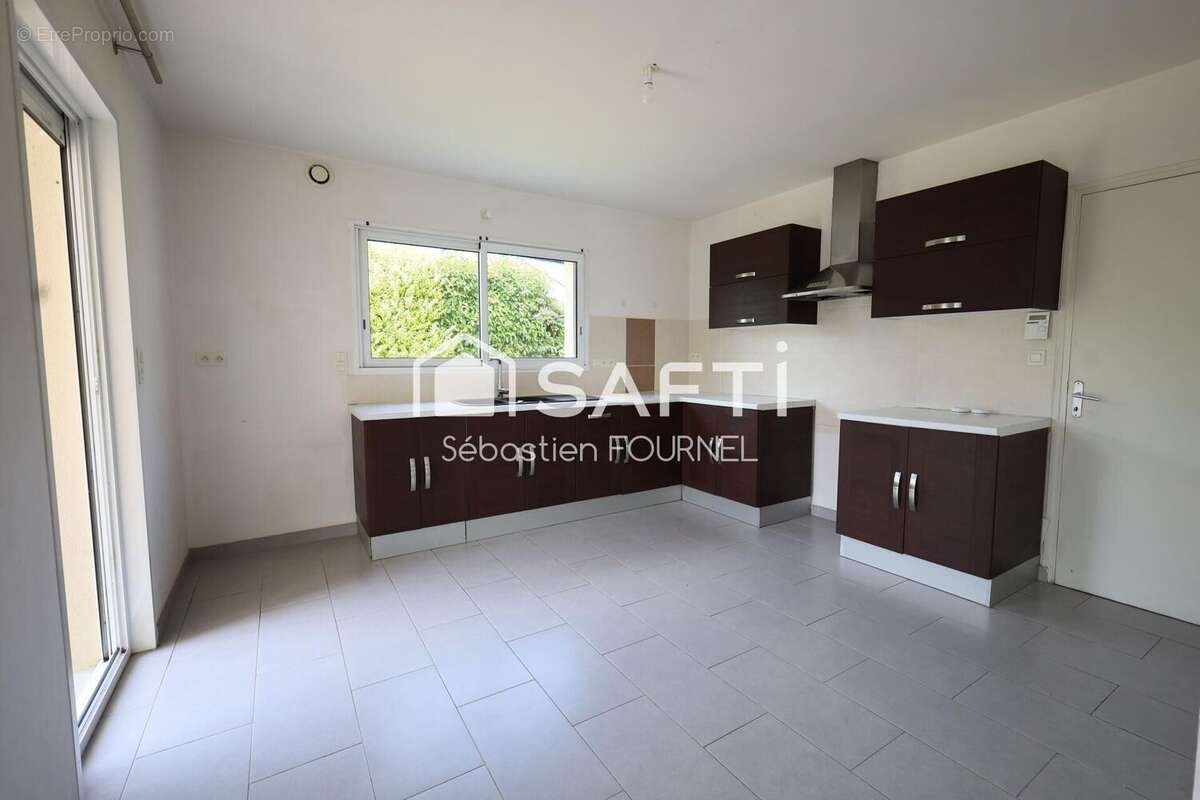 Maison 139 m² à Gosne  - photo 2