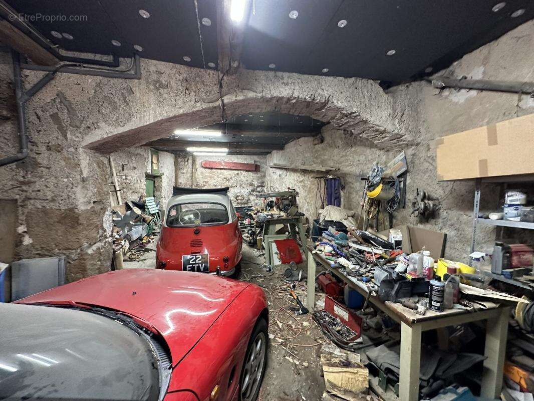 Maison à CAUNES-MINERVOIS