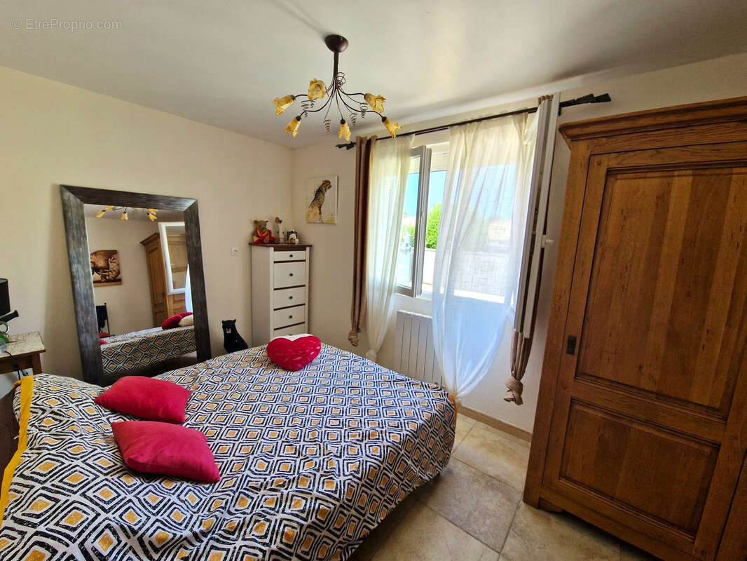 Six-Fours-Les-Plages - Maison de plain-pied au calme - photo 9