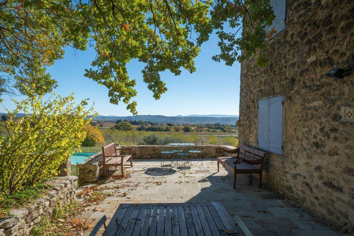 Maison à CUCURON