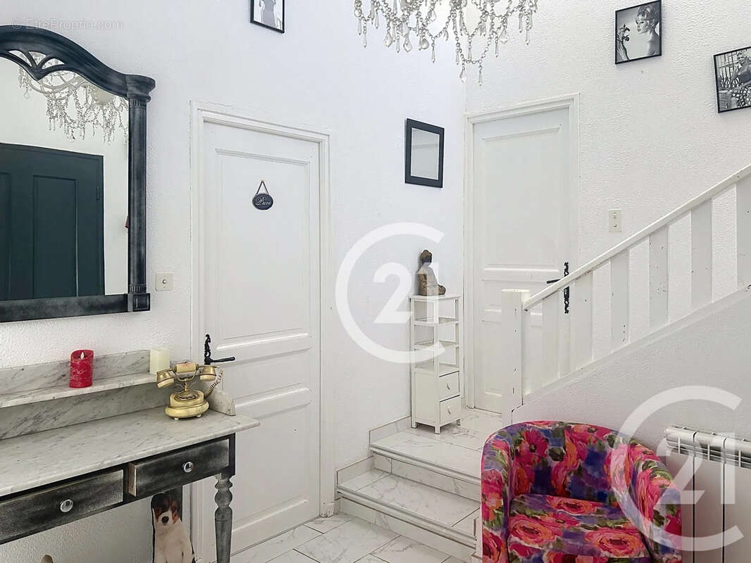 Maison 85 m² à Saint-Cyprien  - photo 3